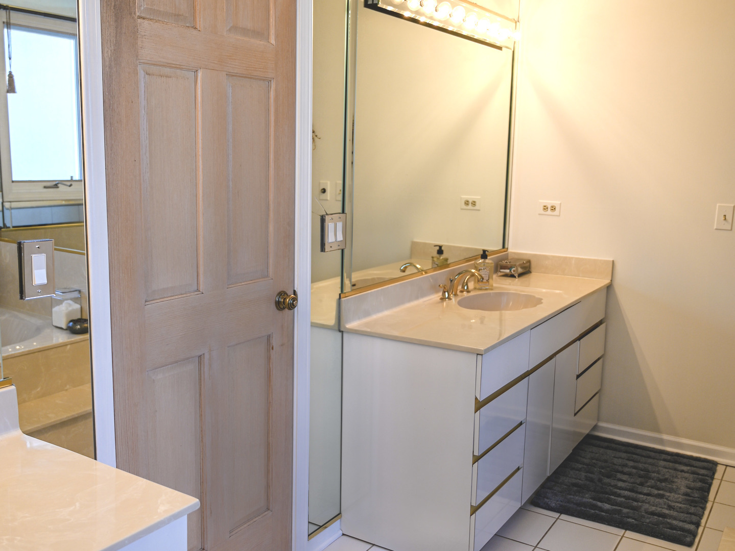 3407 Springdale Avenue Glenview, IL 60025 - Photo 2 of 2