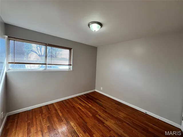 $1,325 | 1805 Nashua Drive, St. Louis, MO 63136