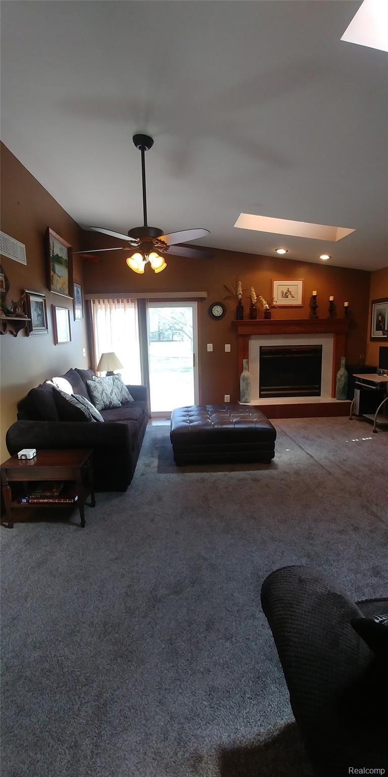 4663 Yankee Road St. Clair, MI 48079 - Photo 9 of 26 9.jpg
