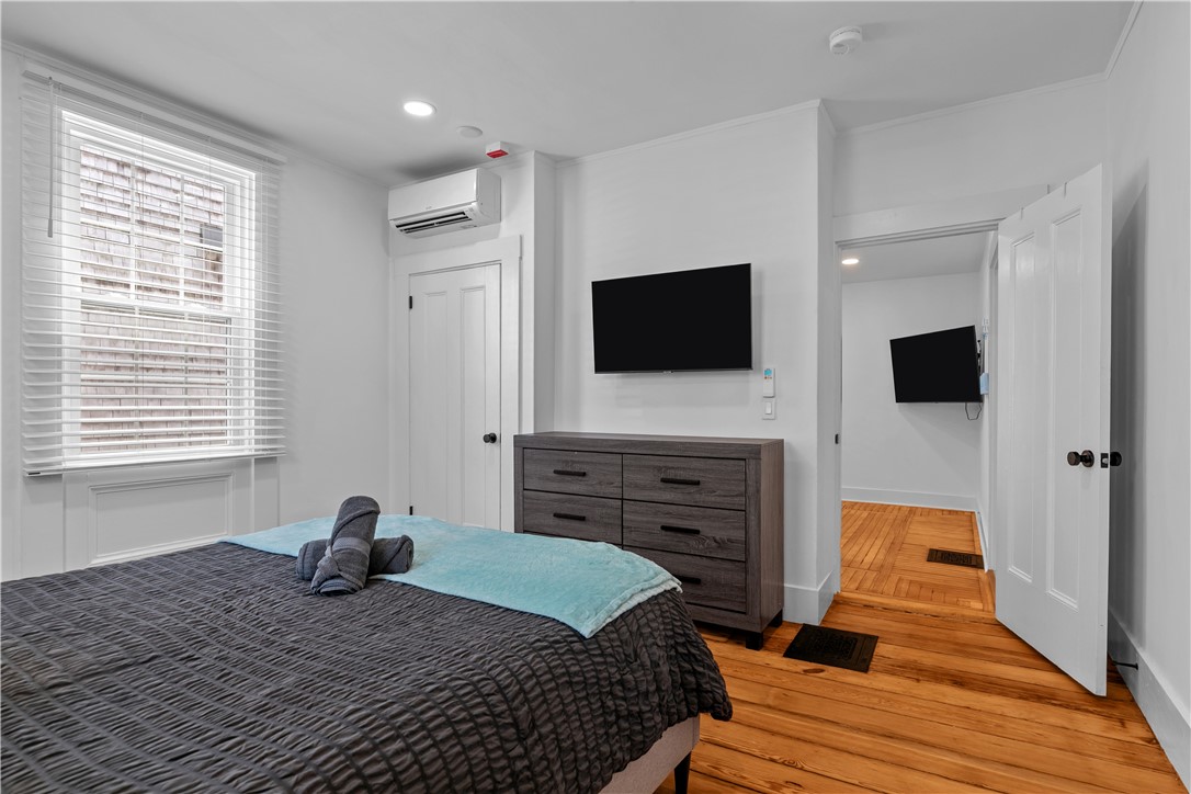 13 Sherman Street Newport, RI 02840 - Photo 16 of 50 Unit 1