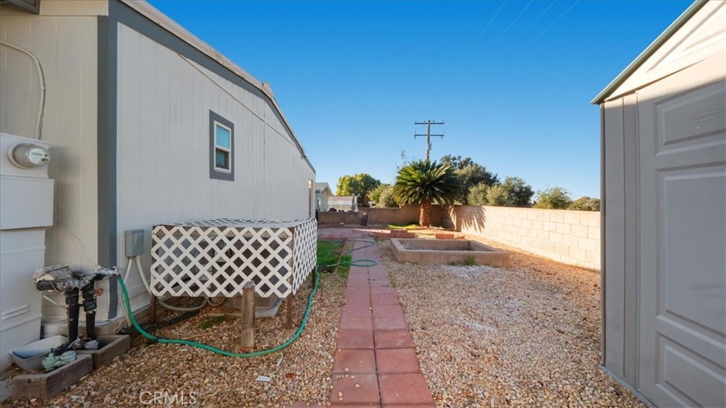 10175 Frontier Trail Cherry Valley, CA 92223 - Photo 15 of 22