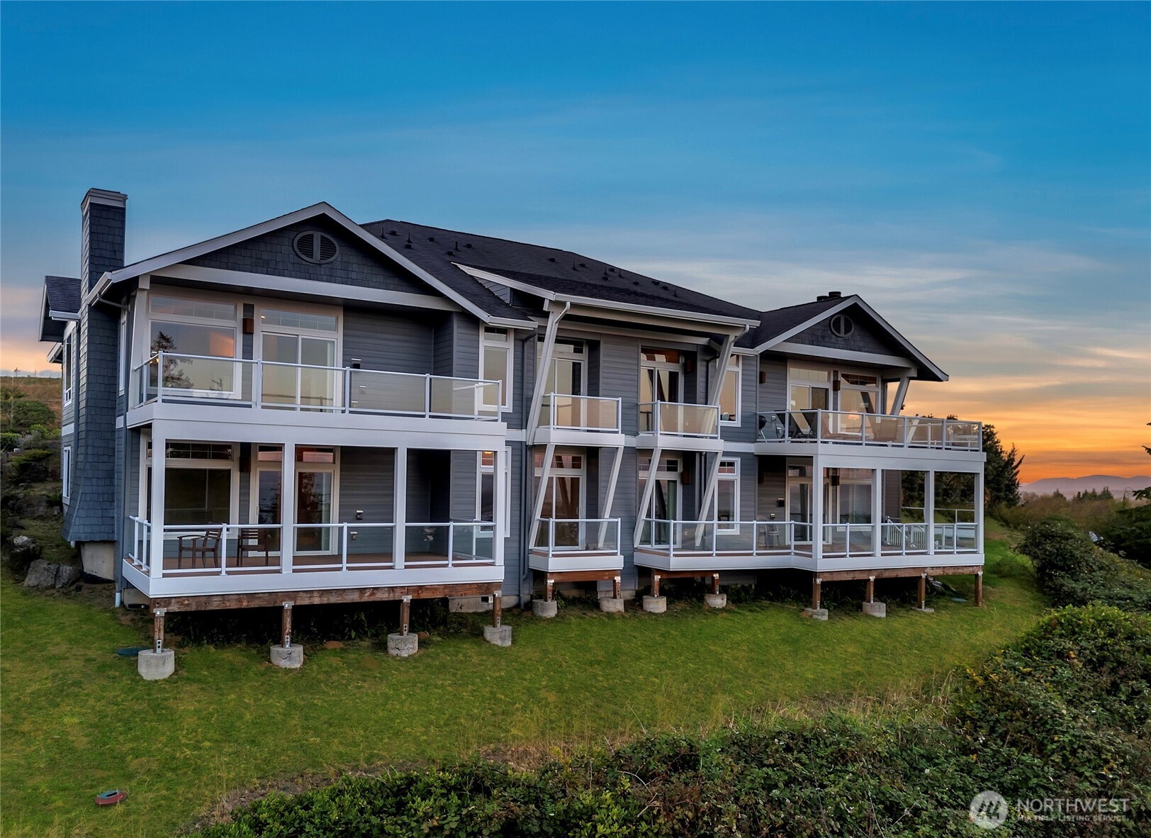 3224 Overlook Loop Ilwaco, WA 98624 - Photo 2 of 38 a view of front of a house with a yard
