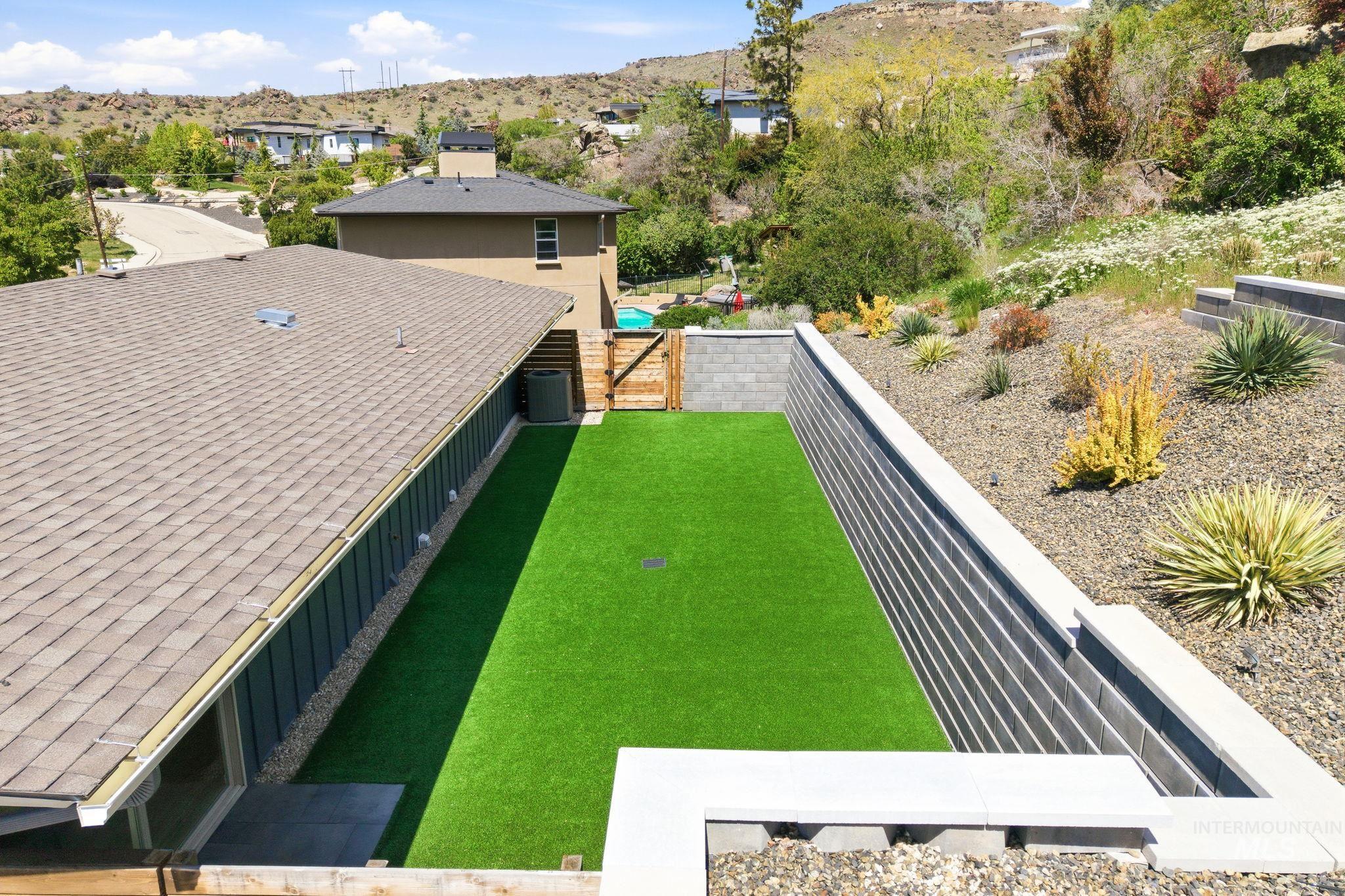 2008 South Travertine Way Boise, ID 83712 - Photo 45 of 49