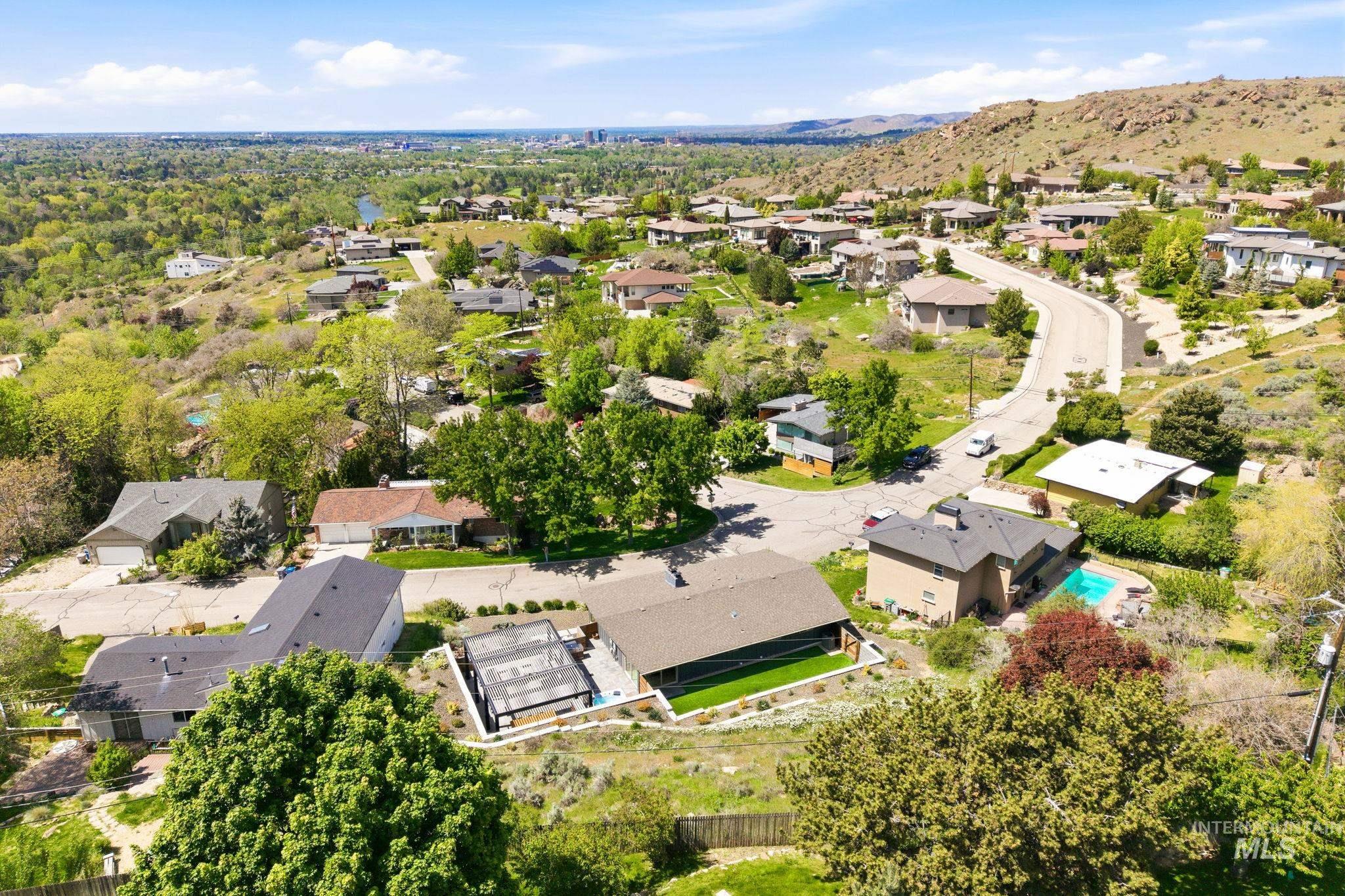 2008 South Travertine Way Boise, ID 83712 - Photo 47 of 49