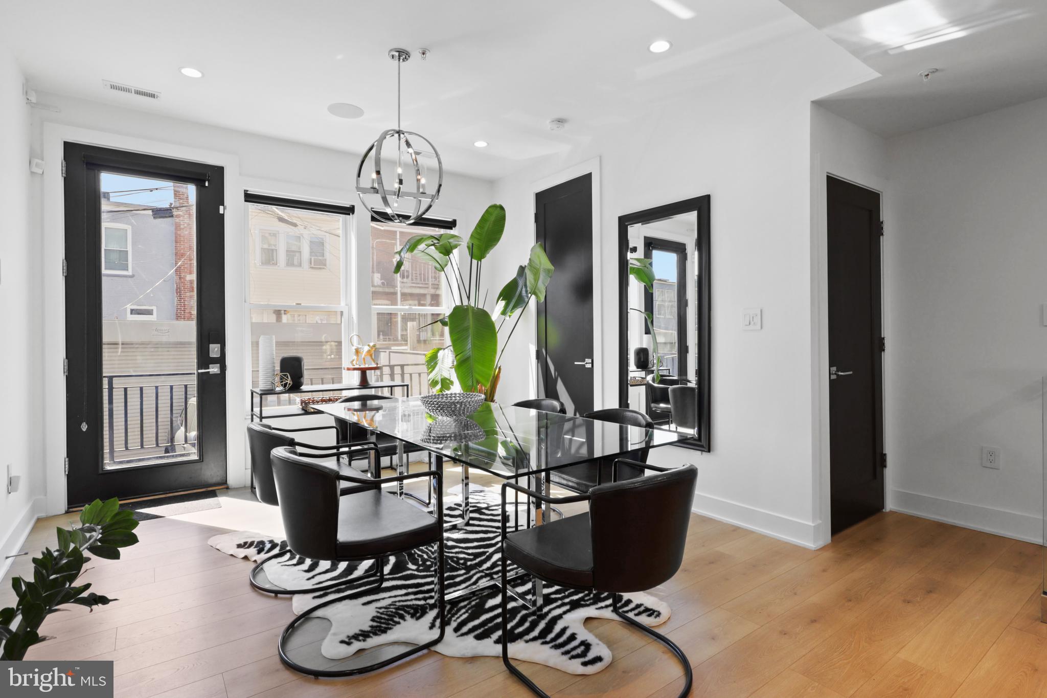 558 Harvard Street Northwest, Unit B Washington, DC 20001 - Photo 18 of 67