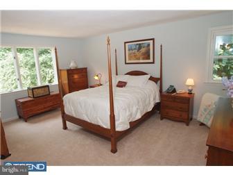 292 Winthrop Road Berwyn, PA 19312 - Photo 7 of 12 Bedroom - Main