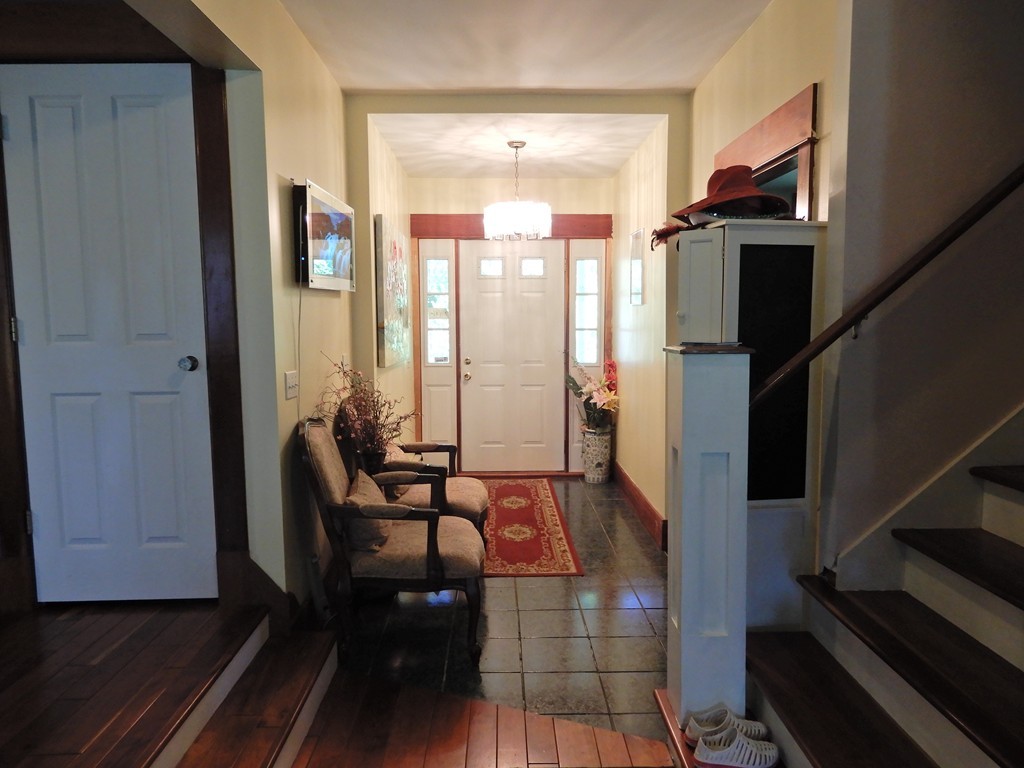 43 Mill Road West Brookfield, MA 01585 - Photo 8 of 29 Gallery Image 8