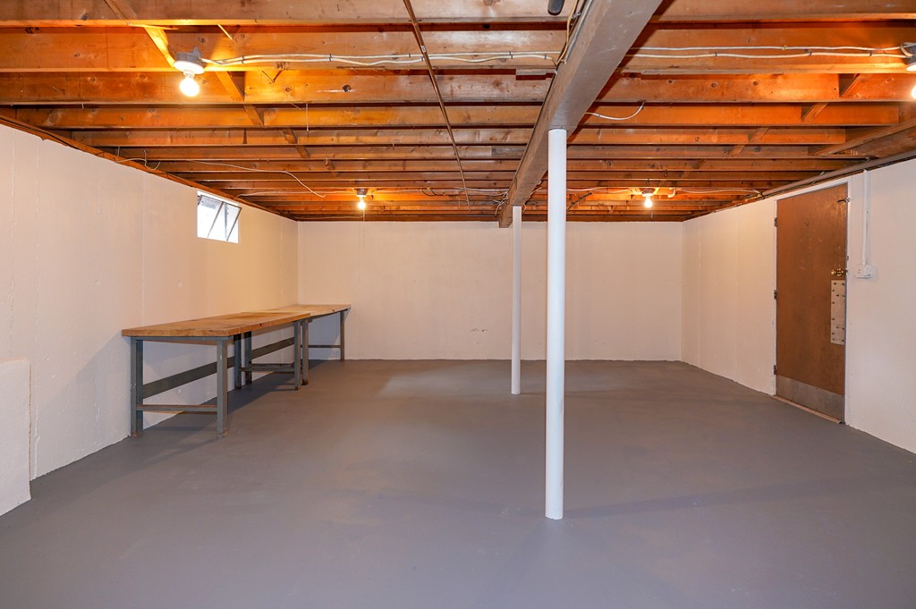 68 Scotland Road Reading, MA 01867 - Photo 25 of 29 Gallery Image 25