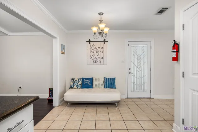 $198,900 | 352 Fountainbleau Drive, Baton Rouge, LA 70819