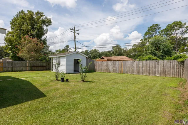 $198,900 | 352 Fountainbleau Drive, Baton Rouge, LA 70819