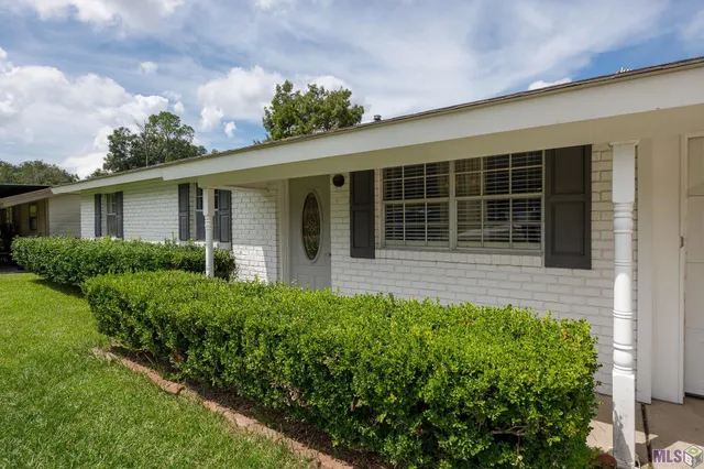 $198,900 | 352 Fountainbleau Drive, Baton Rouge, LA 70819
