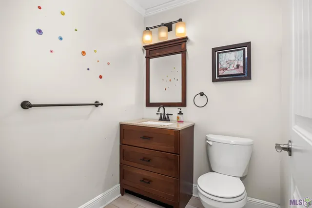 $198,900 | 352 Fountainbleau Drive, Baton Rouge, LA 70819