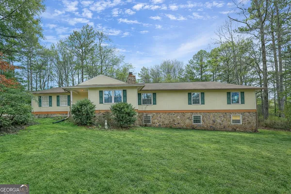 $349,900 | 207 North View Pointe Drive, LaGrange, GA 30241