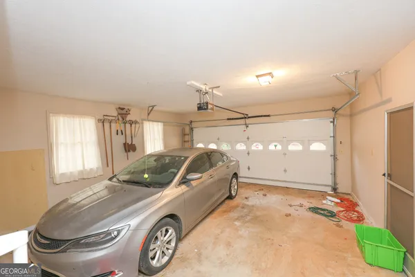 $349,900 | 207 North View Pointe Drive, LaGrange, GA 30241