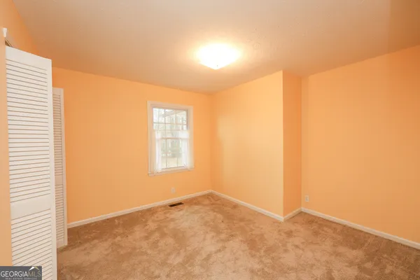 $349,900 | 207 North View Pointe Drive, LaGrange, GA 30241