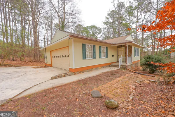 $349,900 | 207 North View Pointe Drive, LaGrange, GA 30241