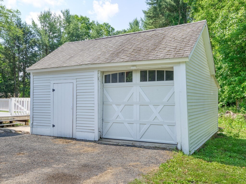 1384 Barre Road Hardwick, MA 01031 - Photo 5 of 37