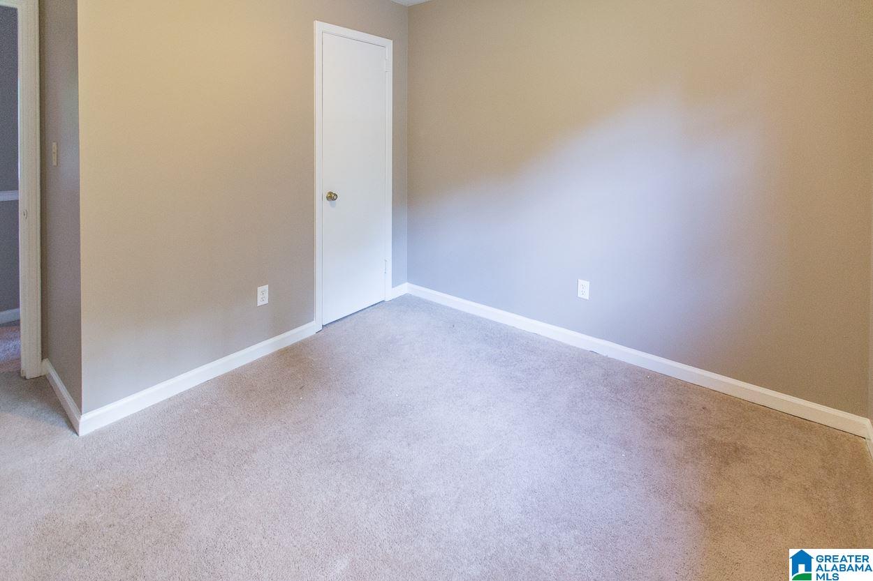 517 Camellia Road Birmingham, AL 35215 - Photo 13 of 31