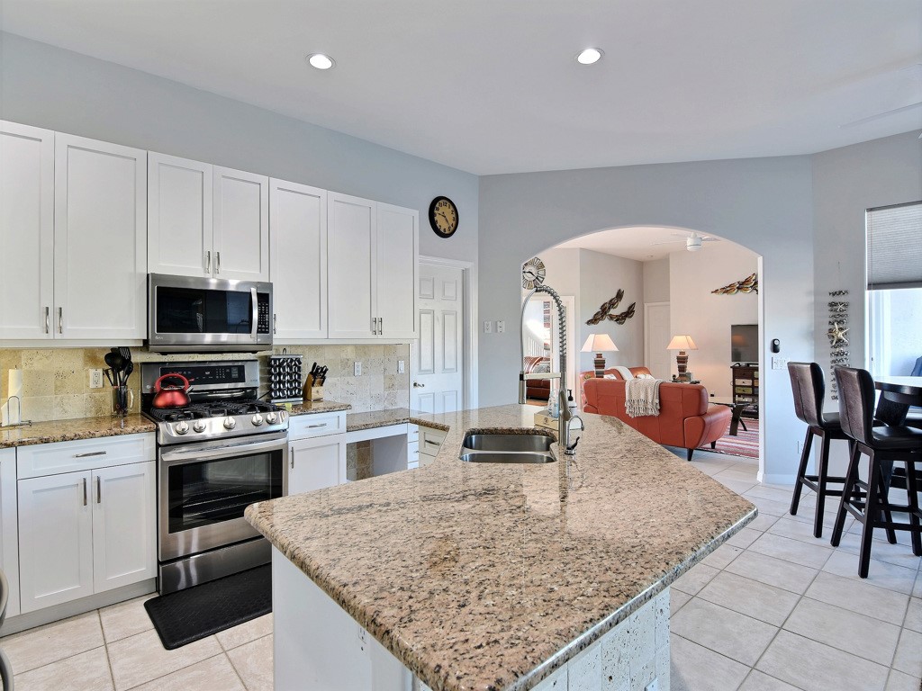 705 Bahia Mar Road Vero Beach, FL 32963 - Photo 11 of 36