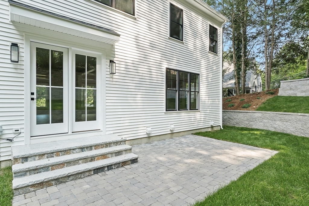23 Wareland Road Wellesley, MA 02481 - Photo 19 of 20 Gallery Image 19