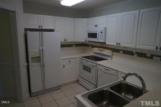 $1,800 | 168 Grande Meadow Way, Cary, NC 27513