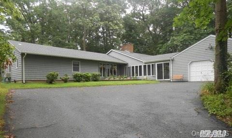 14 Highview Avenue Setauket, NY 11733 - Photo 1 of 1