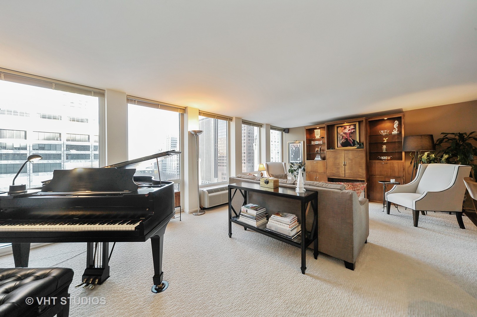 111 East Chestnut Street, Unit 14H Chicago, IL 60611 - Photo 8 of 15