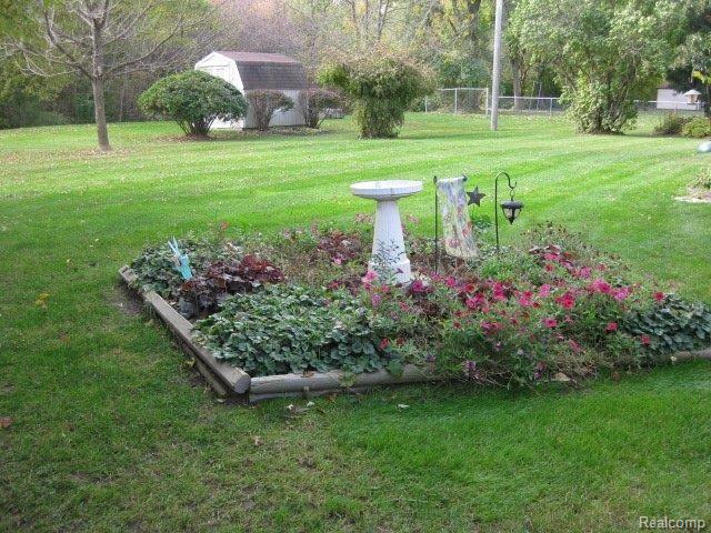 12555 West Albain Road Ida, MI 48140 - Photo 7 of 19 7.JPG