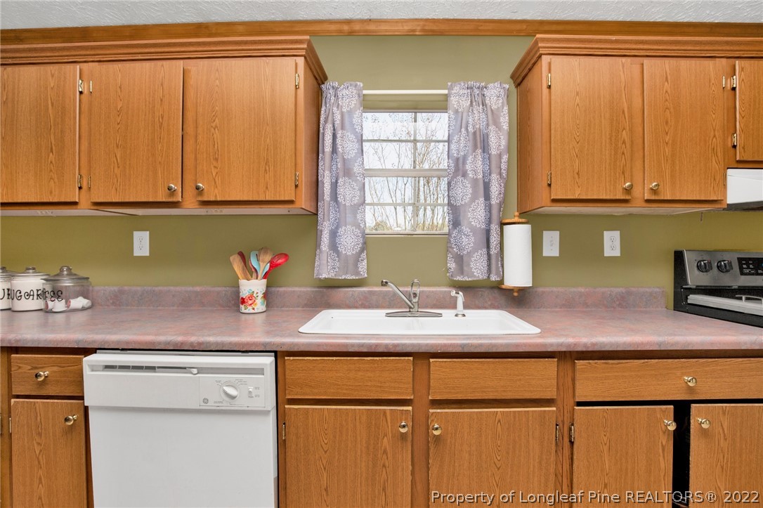 898 Sibley Road Lumberton, NC 28358 - Photo 12 of 29 Gallery Image 12