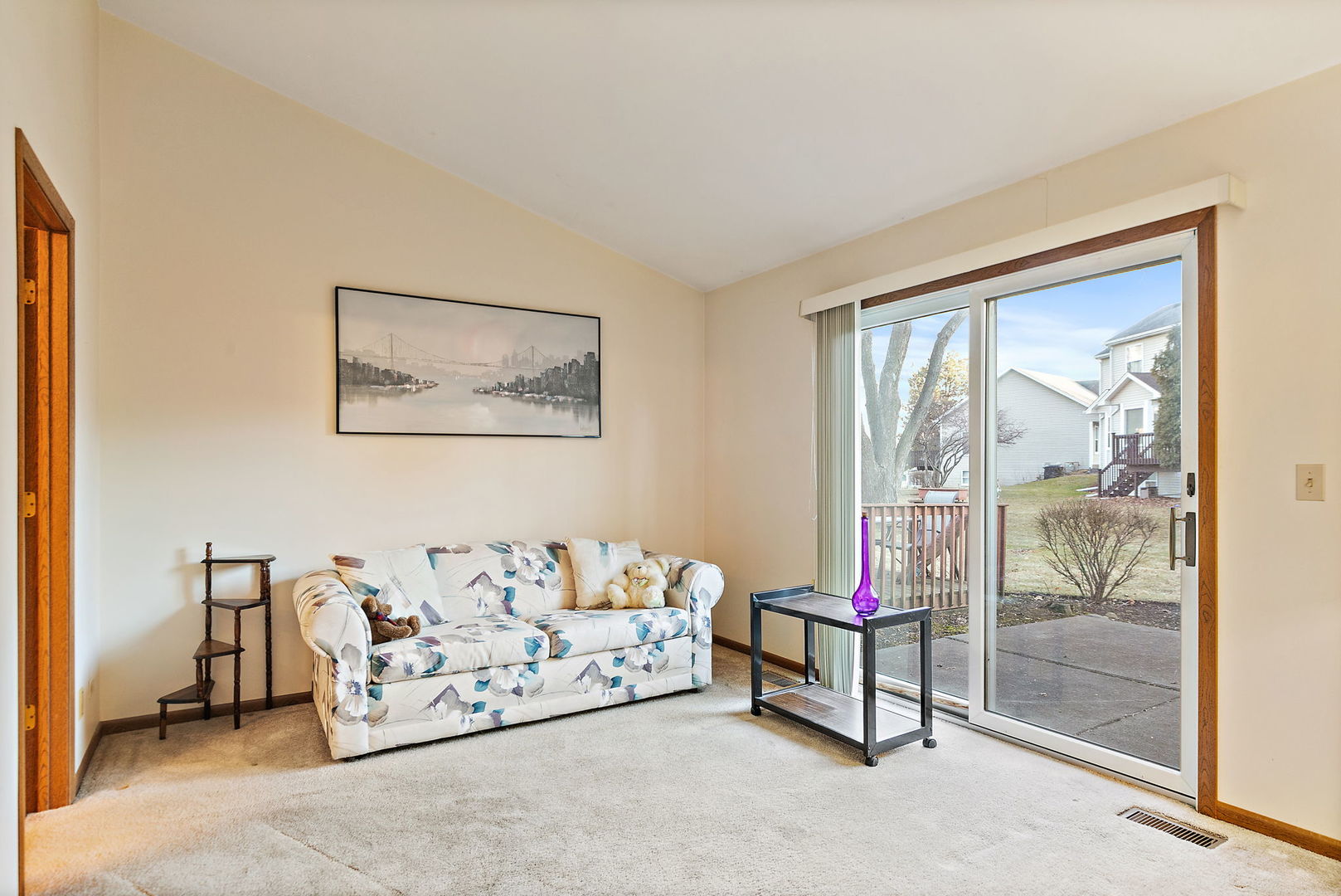 682 Alice Place, Unit 682 Elgin, IL 60123 - Photo 13 of 18 a bedroom with furniture and a window