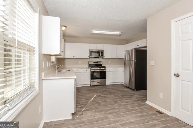 $2,210 | 6342 Milo Drive, Austell, GA 30168