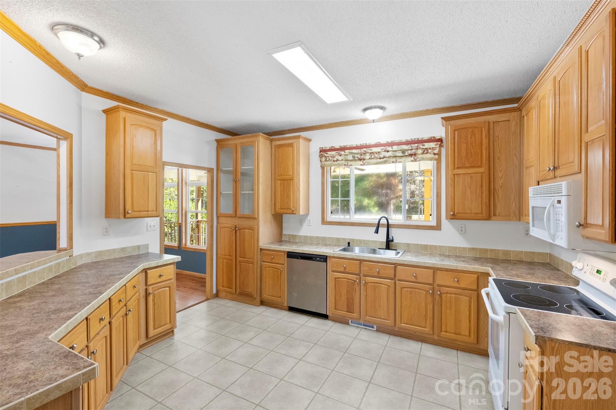 2411 Mission Road York, SC 29745 - Photo 5 of 34