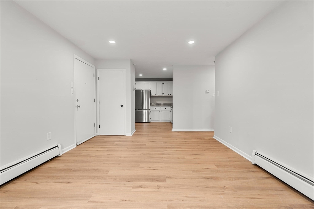 81 High Street, Unit 9 Amesbury, MA 01913 - Photo 10 of 31