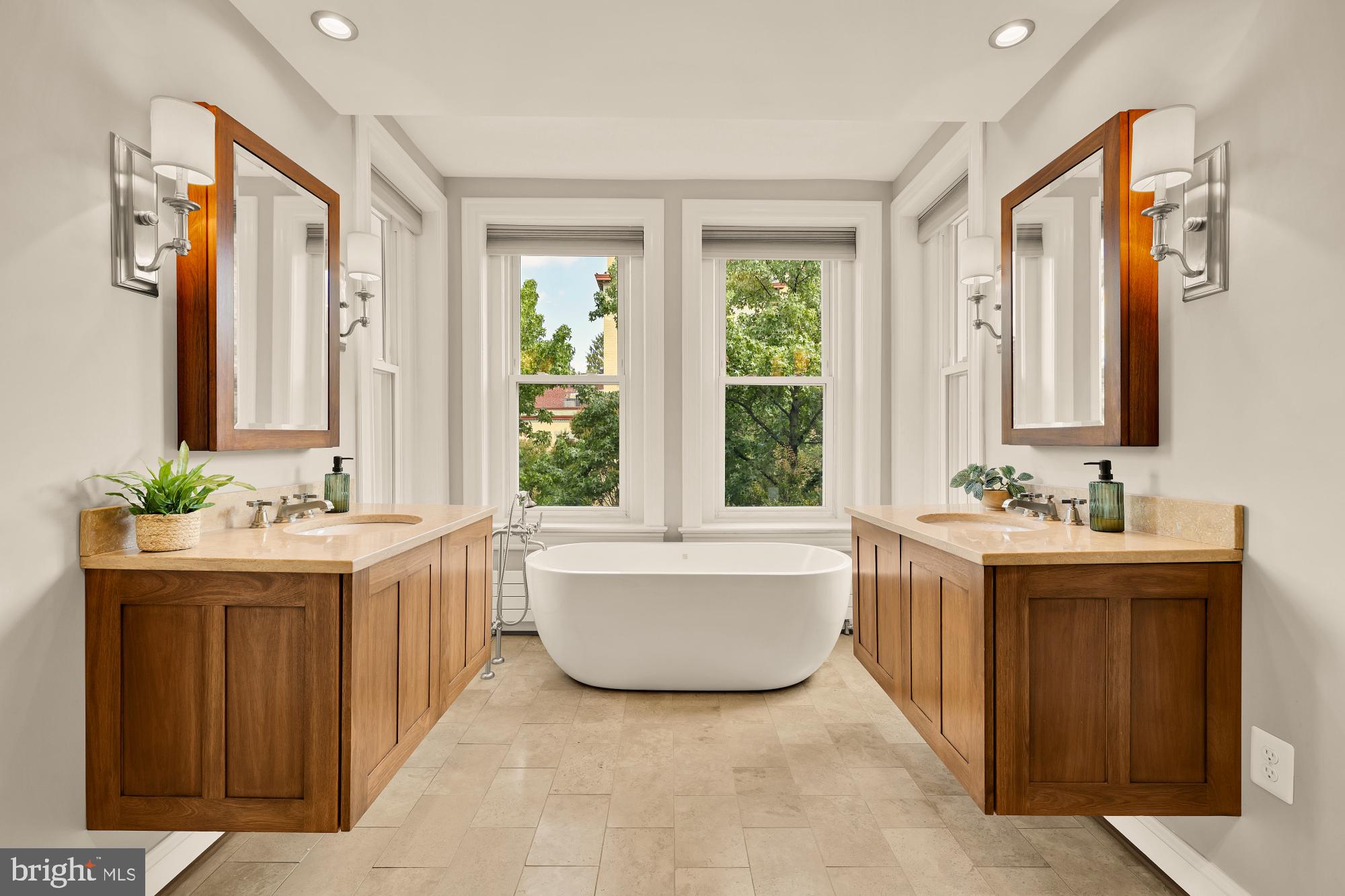 100 W Street Northwest Washington, DC 20001 - Photo 14 of 57