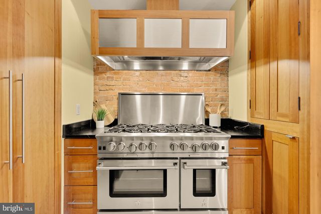 $1,750,000 | 100 W Street Northwest, Washington, DC 20001