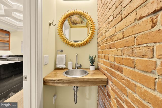 $1,750,000 | 100 W Street Northwest, Washington, DC 20001