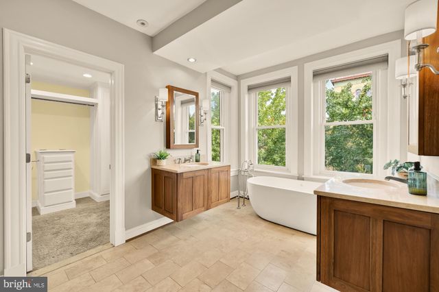 $1,750,000 | 100 W Street Northwest, Washington, DC 20001