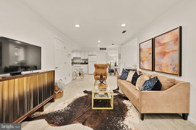 $1,750,000 | 100 W Street Northwest, Washington, DC 20001