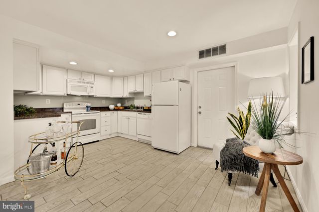 $1,750,000 | 100 W Street Northwest, Washington, DC 20001