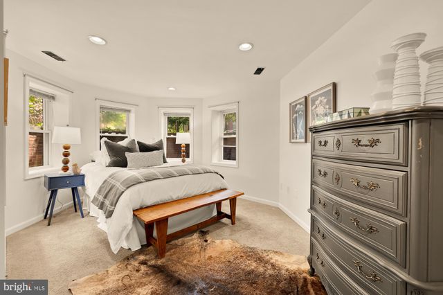 $1,750,000 | 100 W Street Northwest, Washington, DC 20001