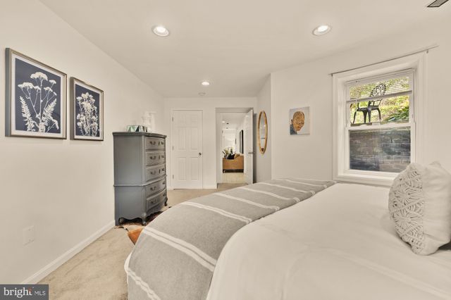 $1,750,000 | 100 W Street Northwest, Washington, DC 20001