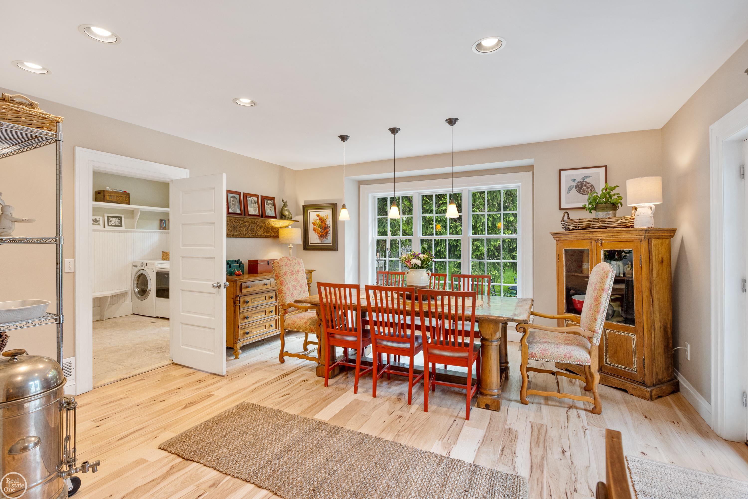 492 Rivard Boulevard Grosse Pointe, MI 48230 - Photo 24 of 81 50110851-23.JPG