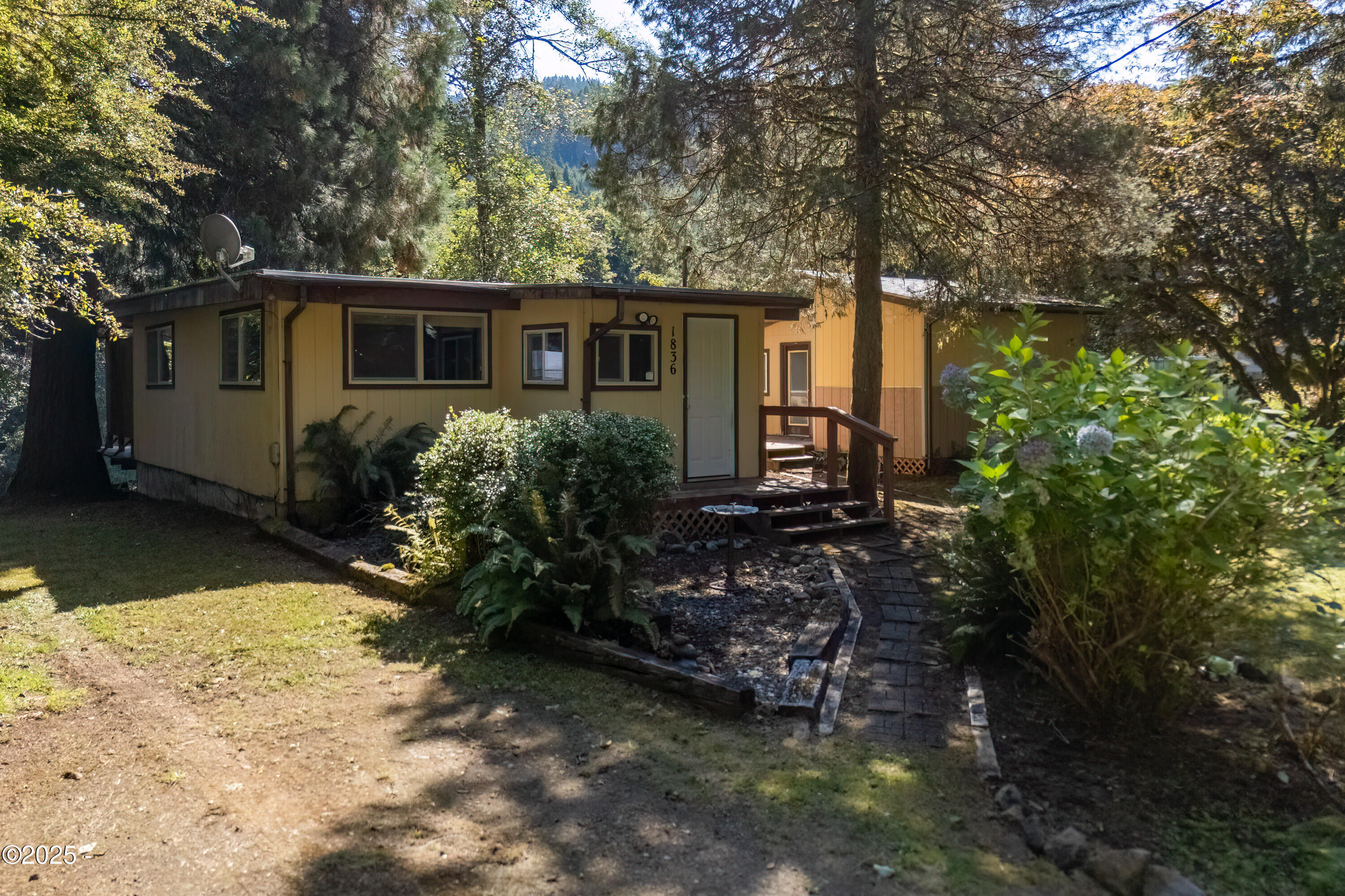 1836 Little Switzerland Road Tidewater, OR 97390 - Photo 26 of 34 Front