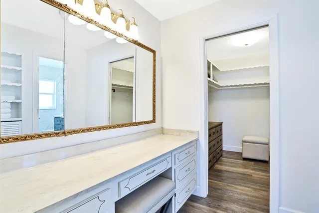 a view of utility room