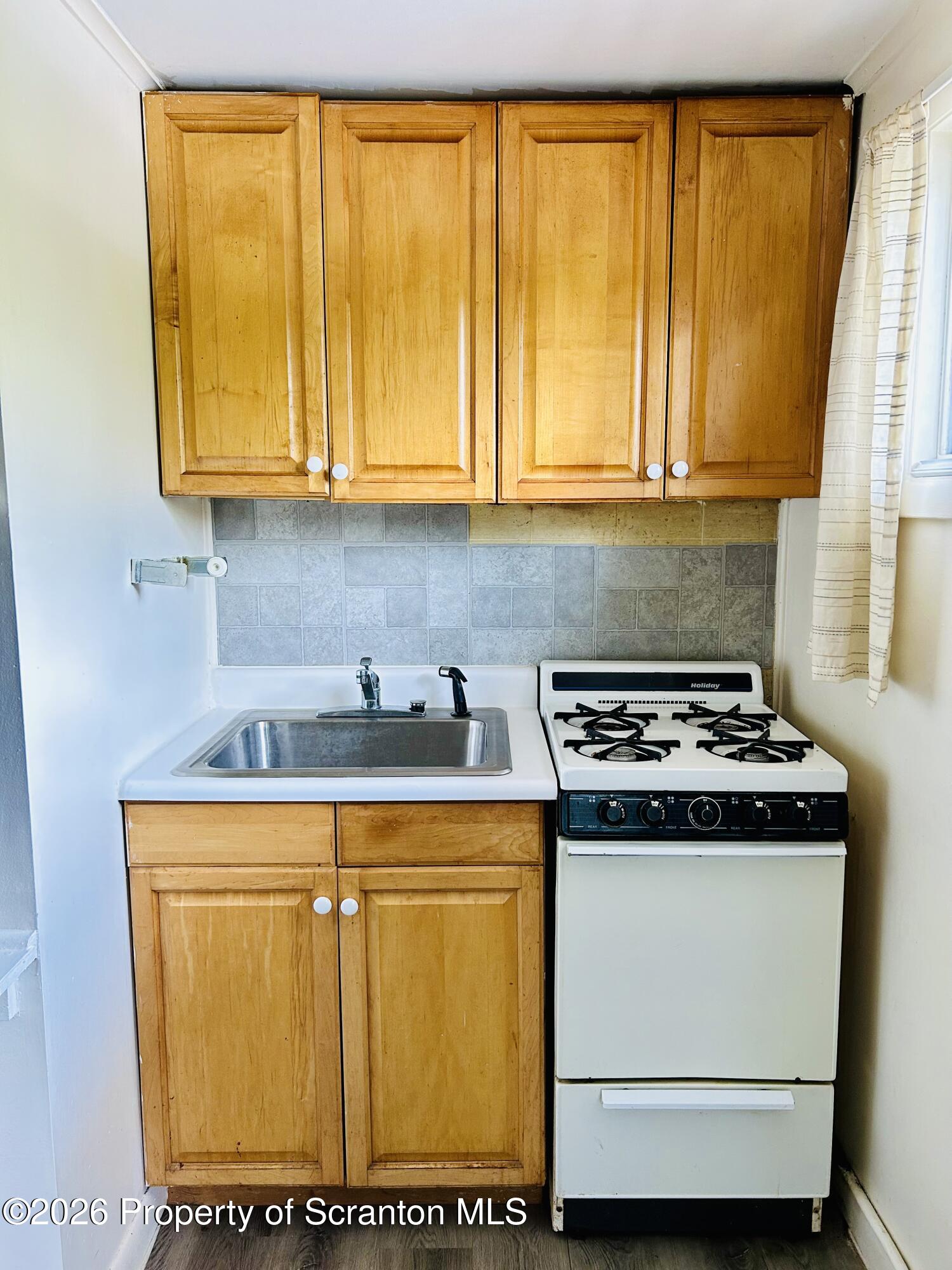 1393-1395 Old Trail Road, Unit B Clarks Summit, PA 18411 - Photo 4 of 7 IMG_5536