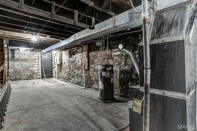 $209,000 | 2845 Chippewa Street, St. Louis, MO 63118