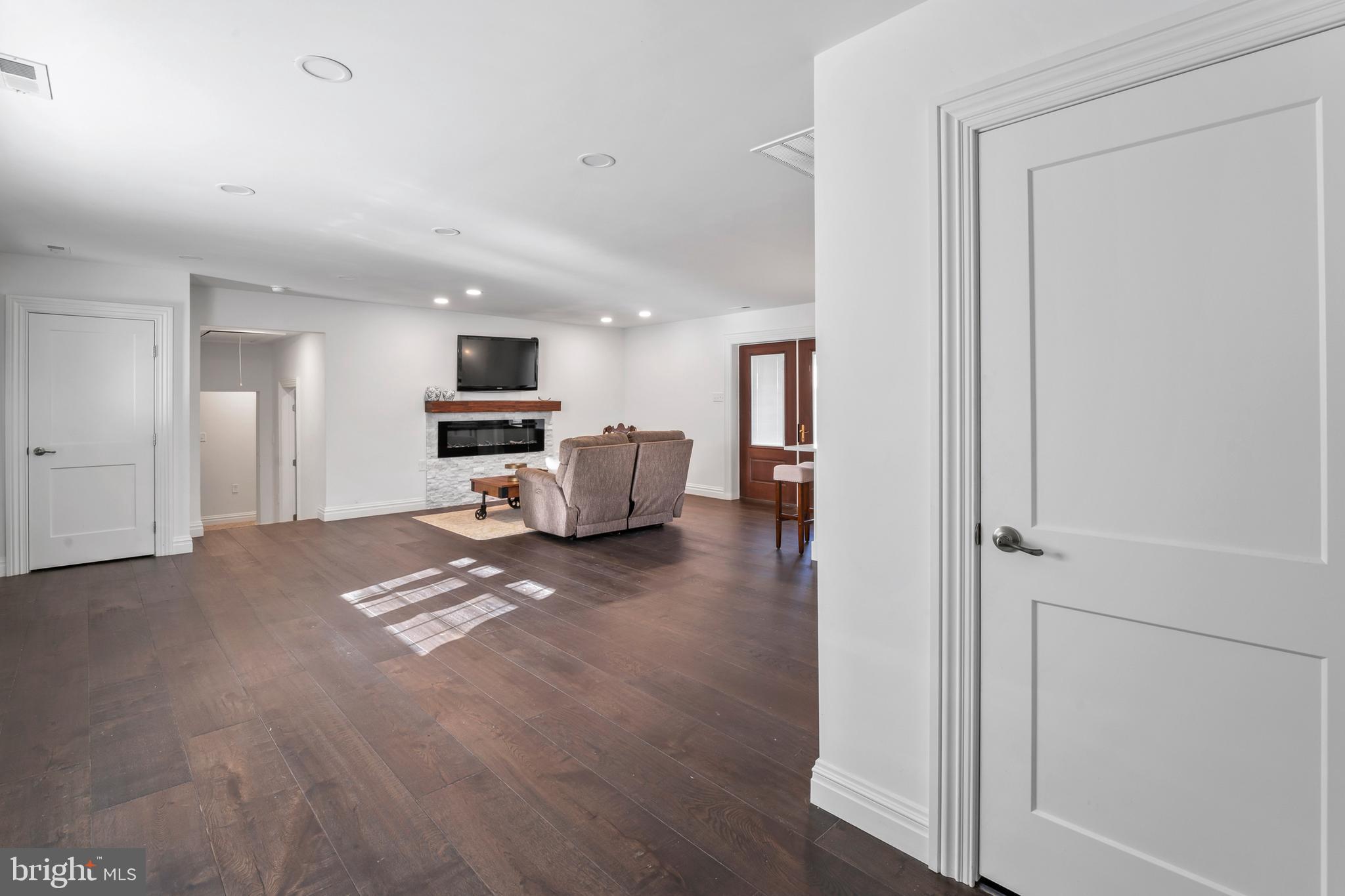 367 Hartford Road Mount Laurel, NJ 08054 - Photo 12 of 35
