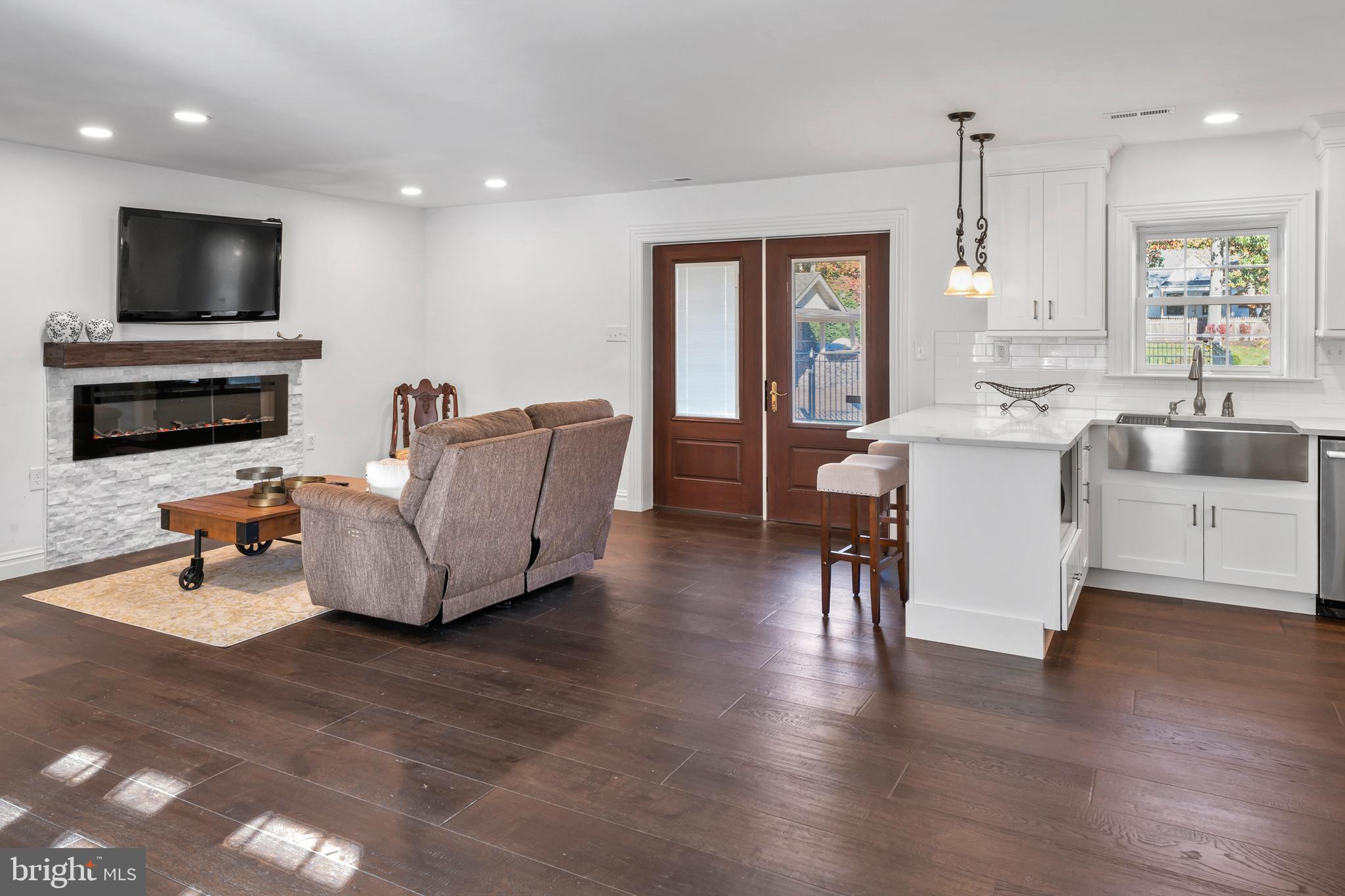 367 Hartford Road Mount Laurel, NJ 08054 - Photo 6 of 35
