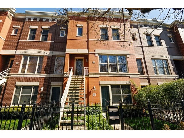 1336 West Fillmore Street Chicago, IL 60607 - Photo 1 of 20 a view of a building