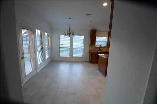 $2,200 | 3004 Glenwood Court, Aubrey, TX 76227